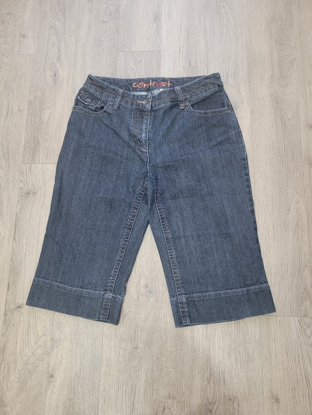 Y2K Dark Blue Denim Capri Jeans Buttons Cuff Size: W28